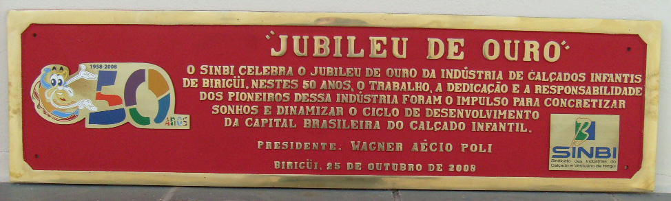 PLACA DE BRONZE FUNDIDO